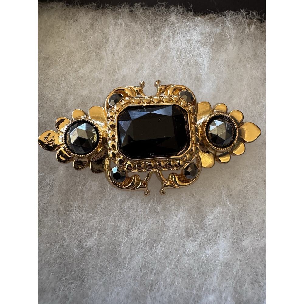The Metropolitan Museum Of Art Bella Donna Brooch | Pins & Brooches